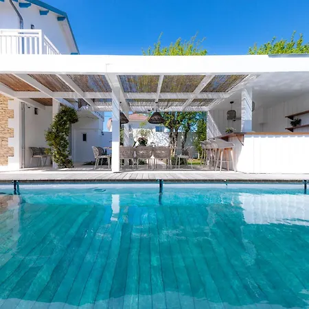 Les Peupliers Avec Piscine Privee Et Sauna Villa *