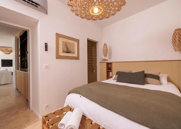 Les Peupliers Avec Piscine Privee Et Sauna 빌라 로양