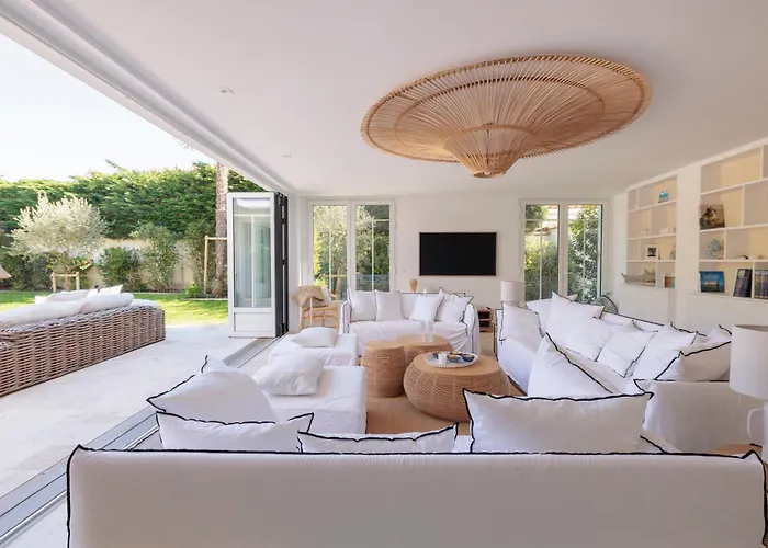 Les Peupliers Avec Piscine Privee Et Sauna 로양